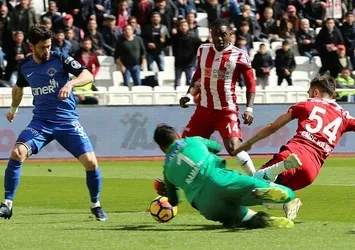 DG Sivasspor 2-2 Kasımpaşa (Maç sonu)