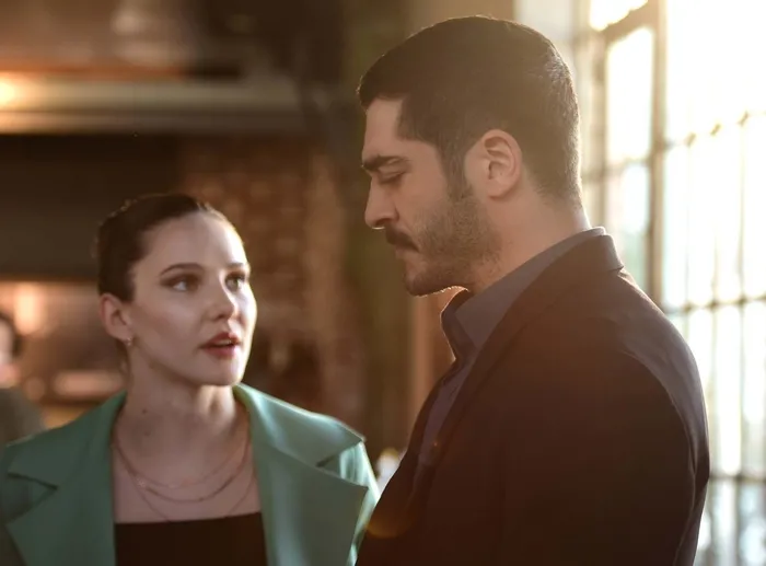 Maraşlı’nın 13. bölümü nefes kesti! Maraşlı Mahur’u rehin aldı