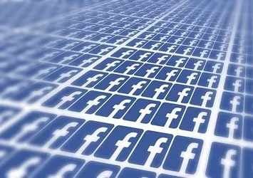 Facebook siyasi paylaşımlara ayar çekti