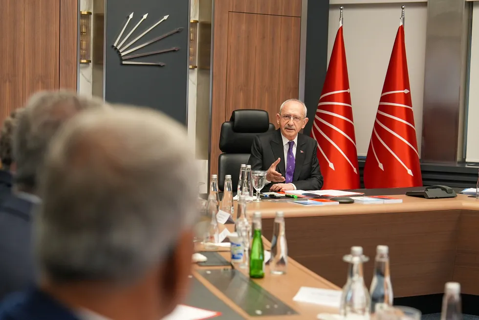 CHP'de örgüt temizliği! Gözler kritik MYK'da - 2