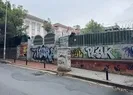 Okul duvarlarında sanal kumar reklamı
