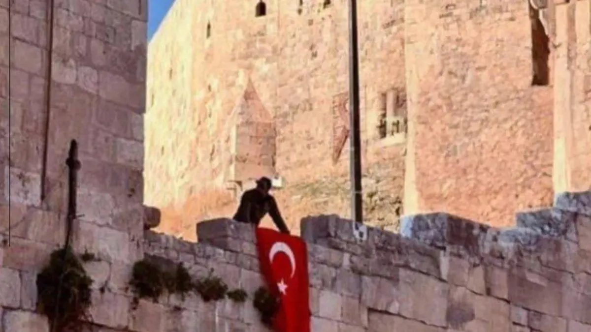 Muhalefet neden Türk bayrağından rahatsız? A Haber'de çarpıcı yorum: Bayrağımıza alerjileri var!