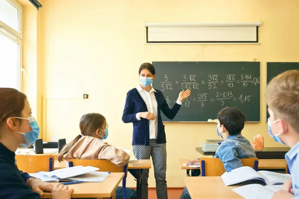 Öğretmenlerin aşılanma süreci nasıl olacak? Milli Eğitim Bakanı Ziya Selçuk açıkladı