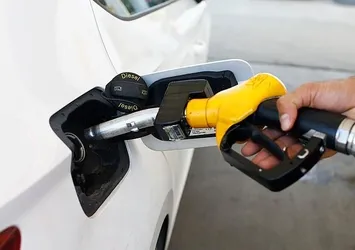 Son dakika haberi: Motorin ve benzin fiyatlarında indirim