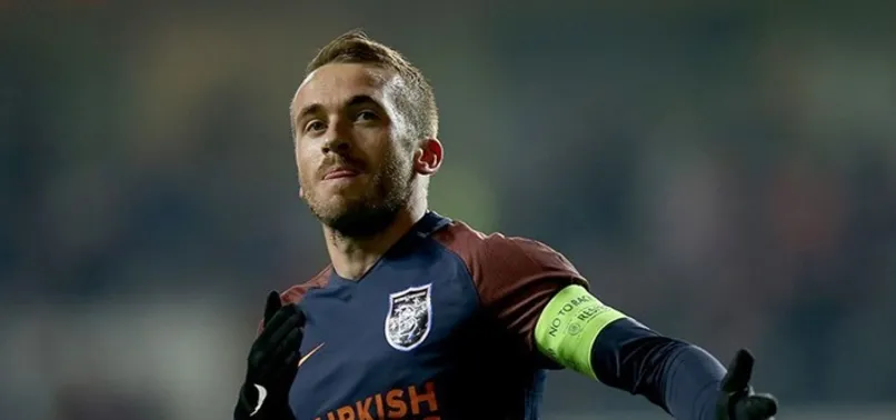 Başakşehirli Edin Visca'dan genç oyuncu Emre Kaplan'a büyük jest
