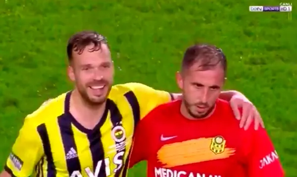 Novak taraftarlardan özür diledi