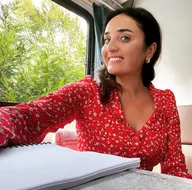 Annesi daha ünlü çıktı! Meğer usta oyuncunun kızıymış...