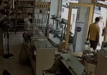 Bursa’da sadaka kutusu hırsızlığı!