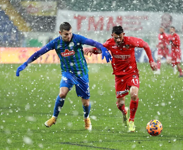 Rizespor 3 golle geçti: Antep 34 puanda kaldı