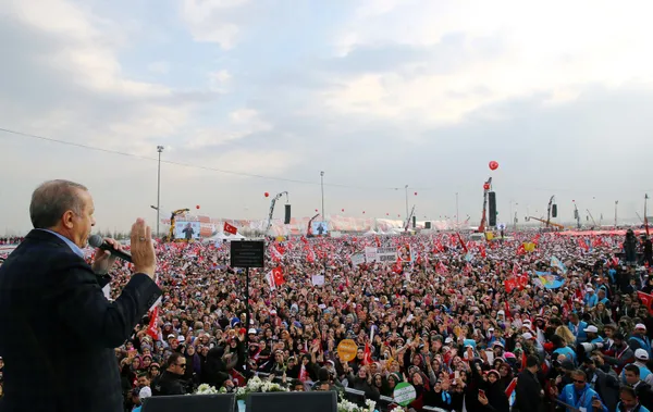 Başkan Erdoğan kurmaylarına talimat verdi! AK Parti 20. yılını bu mesajla kutlayacak