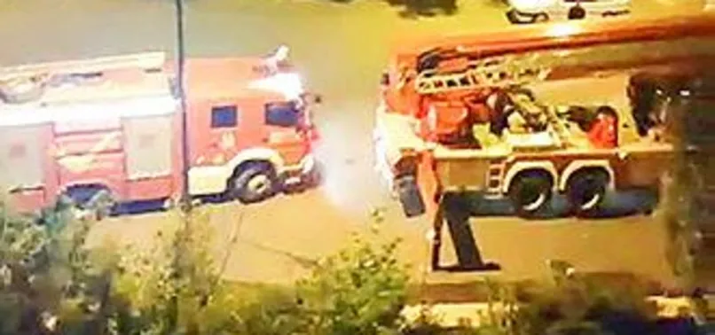 Eşi terk edince evini ateşe verdi! Komşuları balkondan hortumla su tuttu