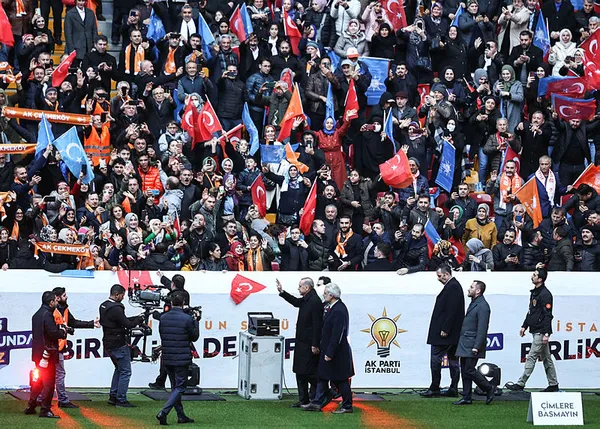 AK Parti İstanbul İl Başkanı Osman Nuri Kabaktepe: Yeni hedefimiz 4,5 milyon hane!