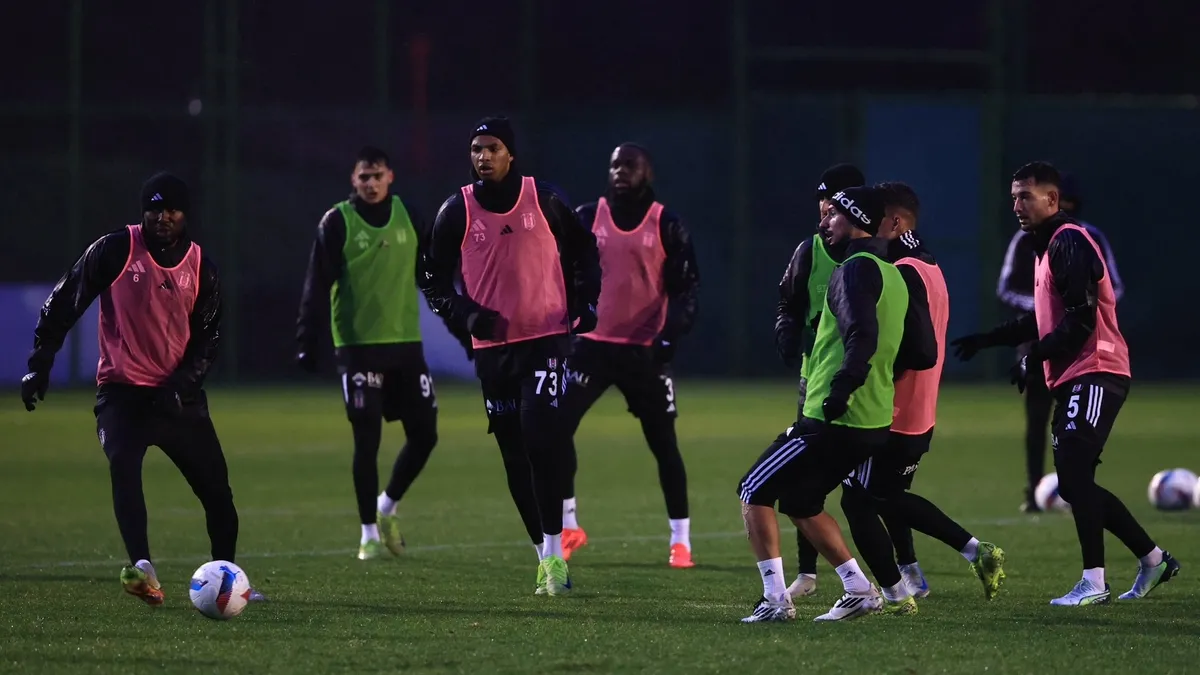 Beşiktaş'ta Çaykur Rizespor maçı hazırlıkları sürüyor