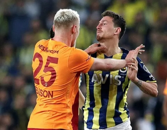 Fenerbahçe Galatasaray maçı saat kaçta, hangi kanalda? FB-GS DERBİ MAÇI MUHTEMEL 11’LER