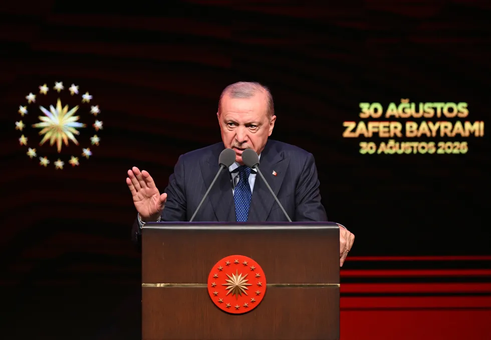 baskan-erdogandan-milli-irade-mesaji-turkiyeyi-tahrik-etmeye-calisanlar-acip-tarih-kitabi-okusun-1788116767408.jpg Başkan Erdoğan’dan milli irade mesajı: “Türkiye’yi tahrik etmeye çalışanlar açıp tarih kitabı okusun!” - 5