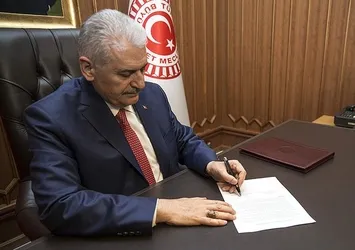 AK Parti-MHP teklifi TBMM'ye sundu