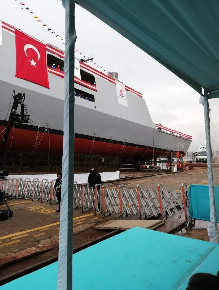 Türkiye’nin ilk istihbarat gemisi Ufuk Korveti denize indirildi