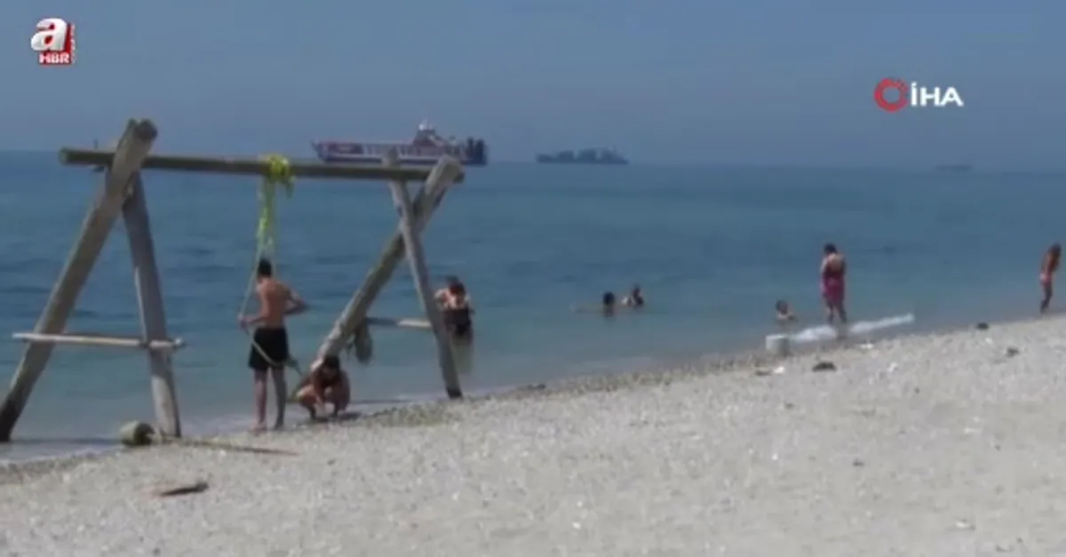 Plaj var tuvalet ama soyunma kabini yok