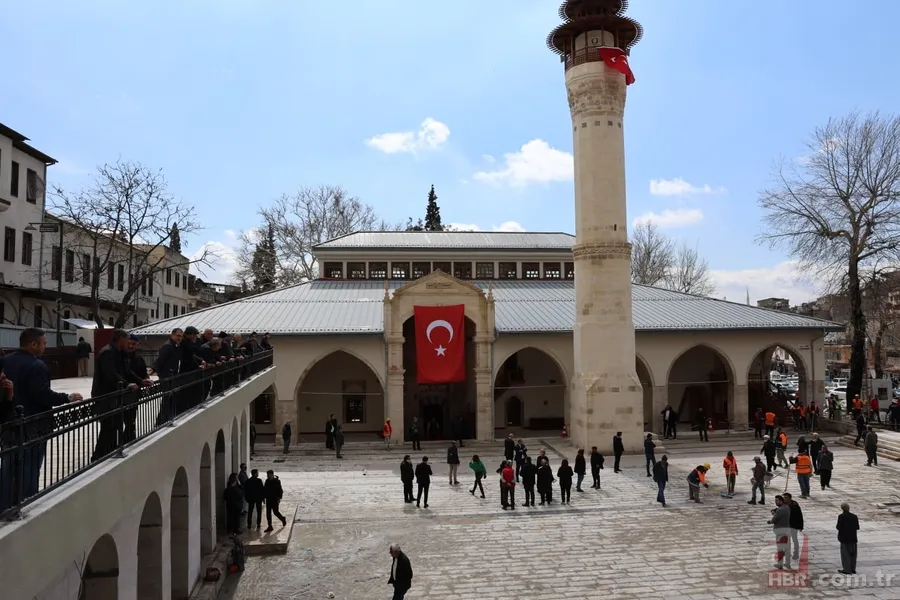 Asırlık hafıza yeniden ayakta! Kahramanmaraş Ulu Cami Kadir Gecesi’nde açıldı 8