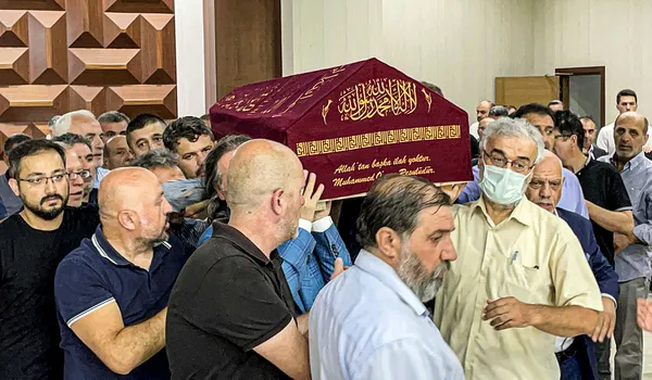 Son dakika | Akit Medya’nın acı günü! Mustafa Karahasanoğlu vefat etti