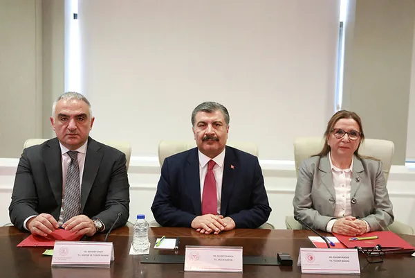 Son dakika haberi | Sağlık Bakanı Fahrettin Koca: Ticaret Bakanı Ruhsar Pekcan'ın annesi vefat etti - 1