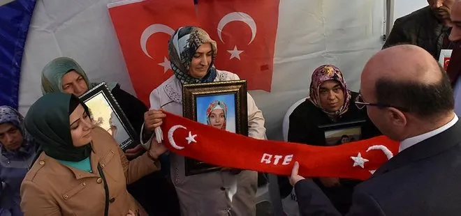 Diyarbakır’daki evlat nöbetindeki ailelerden Başkan Erdoğan ve Devlet Bahçeli’ye hediye