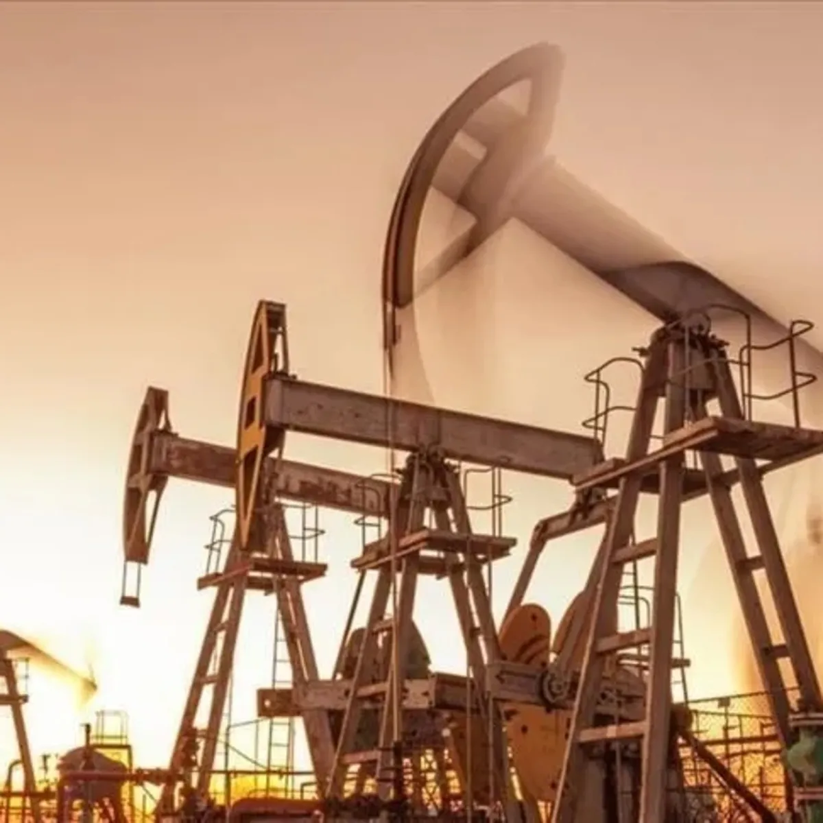 Küresel enerji piyasalarında kriz alarmı: Petrol fiyatları için dikkat çeken tahmin