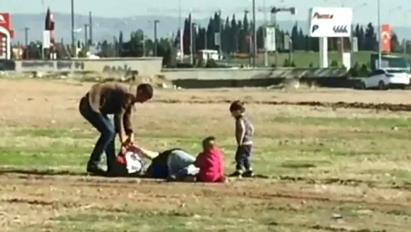 Kucağında bebekle eşinden dayak yedi, şikayetçi olmadı - 1