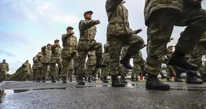 Zorunlu askerlik yapanın ailesine 1100 TL destek
