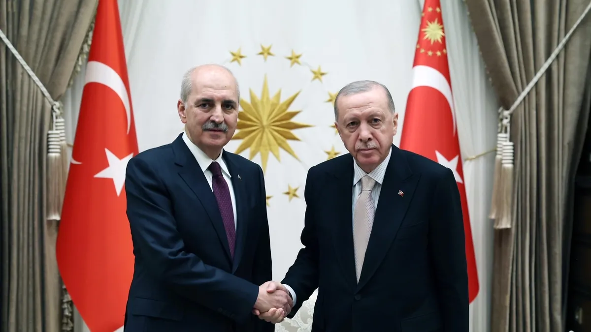 Külliye'de tebrik kabulü! Başkan Erdoğan yeniden TBMM Başkanı seçilen Kurtulmuş'u kabul etti