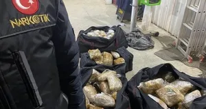 Kargo aracının içinde uyuşturucu yakalandı