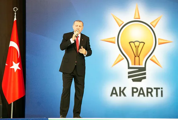 Cumhurbaşkanı Erdoğan, AK Parti’nin seçim beyannamesini açıkladı