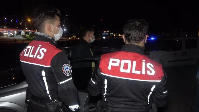 Karantinayı deldi ekipler affetmedi! Kırıkkale'de Kovid-19 karantinasını ihlal eden şahsa 4 bin 50 lira ceza - 3