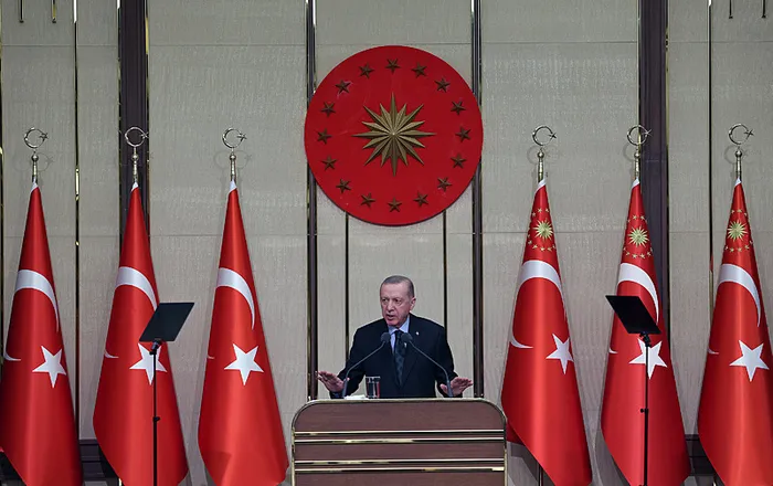 baskan-erdogandan-enflasyon-mesaji-emeklilerin-yukunu-hafifletecegiz-1734369534820.jpg (AA)