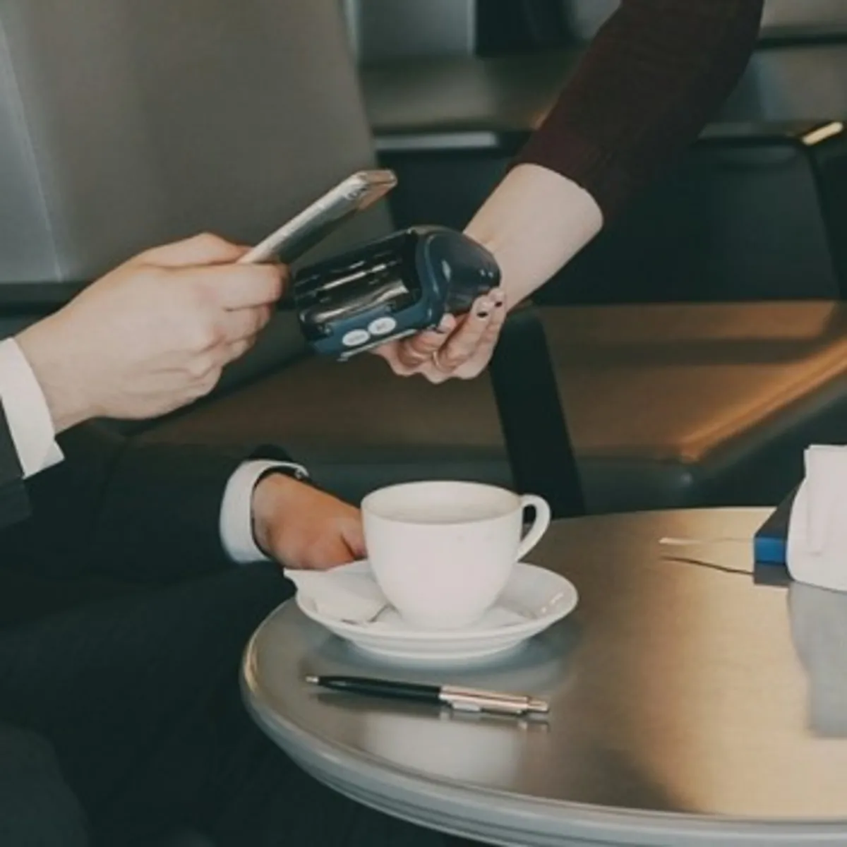 Ticaret Bakanlığı harekete geçti: Servis ücreti alan restorana 274 bin TL ceza!