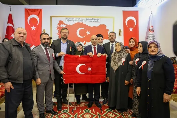 Ankara’nın Altınok’undan CHP’ye salvo: Koltuğa oturmak için vatan hainleri ile kol kola giremezsin