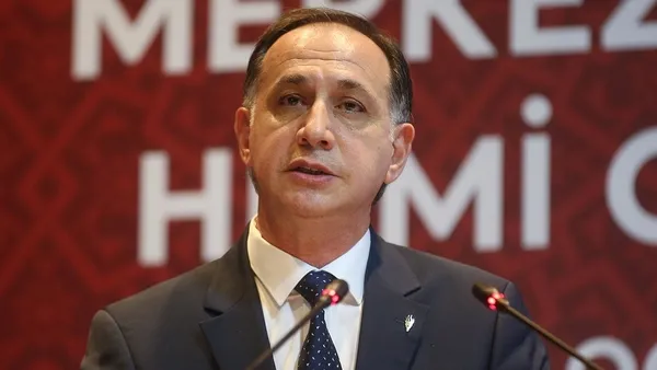 jaap-uilenberg-tff-mhk-egitim-danismanligindan-istifa-ettigini-duyurdu-1649085602461.jpg Jaap Uilenberg TFF MHK Eğitim Danışmanlığı’ndan istifa ettiğini duyurdu - 2