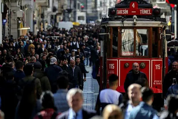 Türkiye'nin yeni nüfusu açıklandı! Hanehalkının 60'ı kendi evinde oturuyor! En popüler isimler Yusuf ve Zeynep oldu - 11