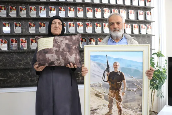 1683265477919.jpg İyi Parti’nin o videosuna şehit ailesi isyan etti: Bu kepazeliğe son verin - 7
