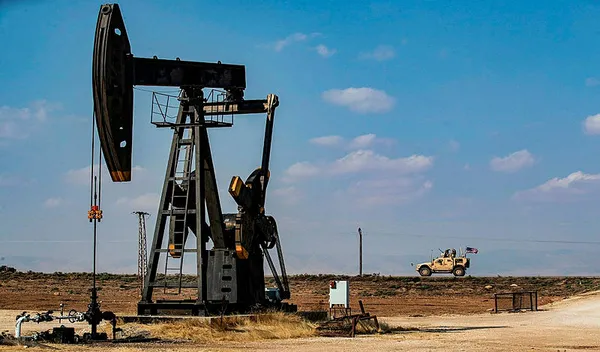 Mesut Hakkı Caşın: ABD'li şirketin YPG-PKK ile yaptığı petrol anlaşması uluslararası hukuka aykırı - 1