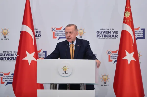 Son dakika: AK Parti Kızılcahamam’da kampa girdi! Programın açılış konuşması Başkan Erdoğan’dan! İşte parola: Rahat ol Türkiye emin ellerdesin