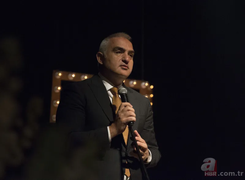 Usta tiyatrocu Yıldız Kenter'e son veda! 12