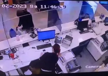 Oyuncak tabancayla banka soygunu! O anların kaydı ortaya çıktı