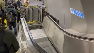 istanbul-gayrettepe-metroda-yuruyen-merdiven-can-aldi-1708107256990.jpg İstanbul Gayrettepe Metrosu'nda kan donduran olay! Yürüyen merdiven can aldı - 1