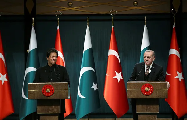 Pakistan Başbakanı İmran Han'dan Erdoğan'ın liderliğine övgü - 2
