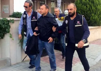İzmir merkezli FETÖ/PDY operasyonu: 31 gözaltı