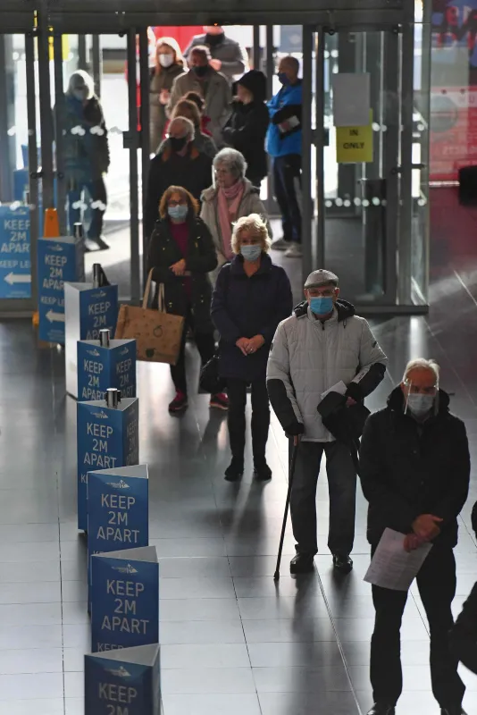 İngiltere’den flaş karar: 7 ülkeyi daha kırmızı listeye aldı