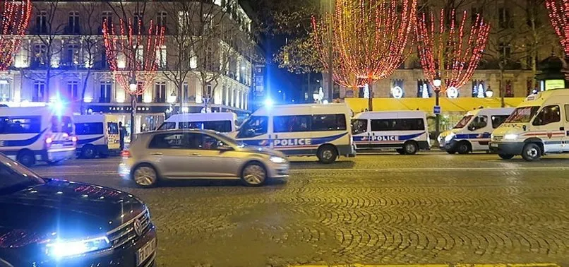 Almanya'da orduya ait 7 araç kundaklandı!