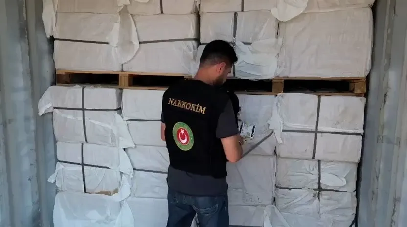 Gümrükler Muhafaza ekipleri uyuşturucu kaçakçılığına geçit vermiyor - 4