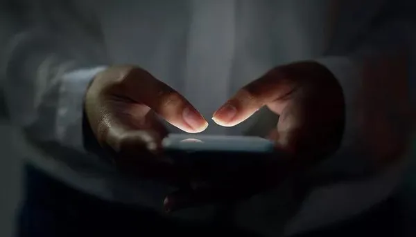 1664778368140.jpeg Güzellik merkezinde skandal olay! Lazer odasında gizlice etek altı görüntülerini çekti - 3